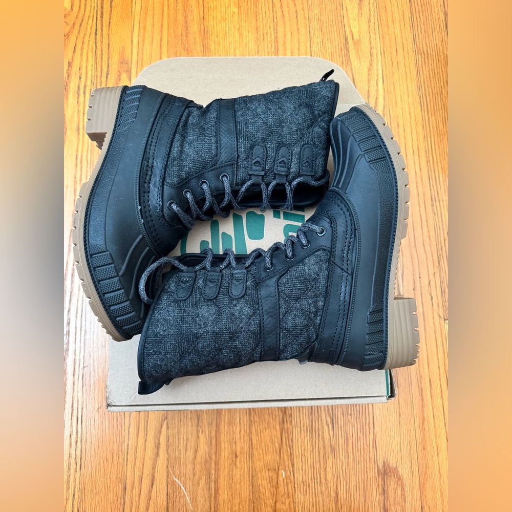Kamik Sienna Women’s Snow Boot Size 8
